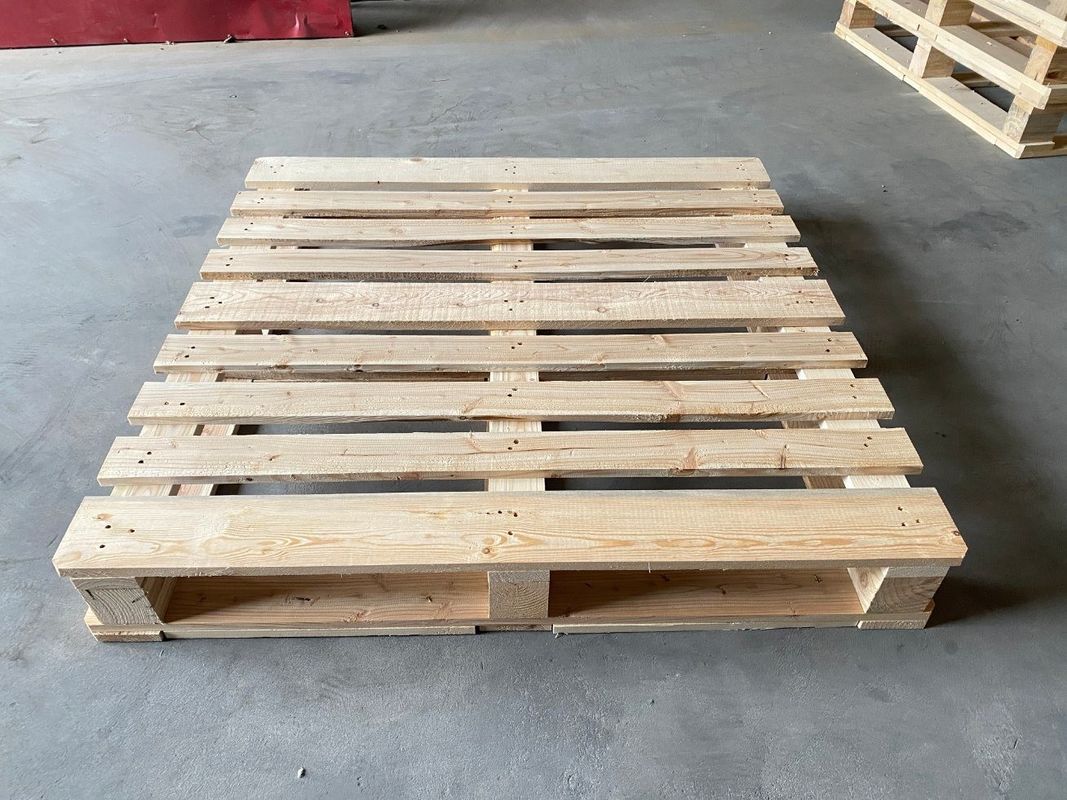 Pallets à chaud en bois massif à quatre voies durables