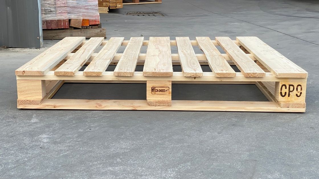 Le chiffre d'affaires des marchandises Euro palettes Palettes en bois traitées thermiquement pour l'exportation 4 voies