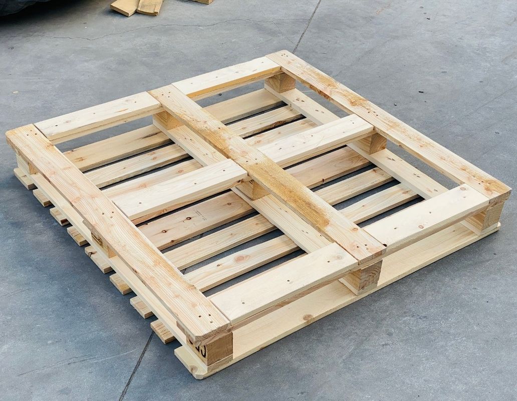 Le chiffre d'affaires des marchandises Euro palettes Palettes en bois traitées thermiquement pour l'exportation 4 voies