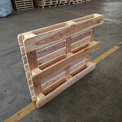 Bon prix Palette de bois thermiquement traitée ISPM 15 à charge lourde, de taille personnalisée pour l'exportation et l'expédition en ligne